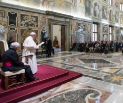 El Papa en su recepción a la Asociación de Teólogos Italianos