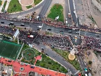 Lima, la comitiva: vista de dron espectacular