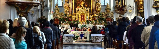Misa por las Familias en Absam, en octubre de 2016: la basílica es un importante lugar de peregrinación en toda la comarca.