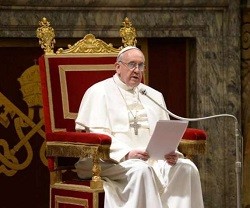 El Papa condenó todo tipo de violencia en nombre de Dios