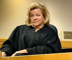 La juez Sylvia Hendon basa su decisión en los dogmas de la ideología de género sobre el "sexo asignado".