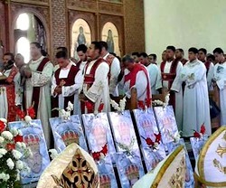 Los 21 mártires coptos asesinados por los islamistas tienen ya una catedral donde serán venerados.