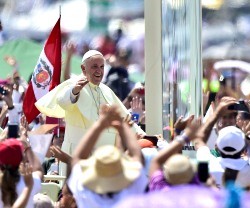 Los peruanos se volcaron con el Papa Francisco en su visita