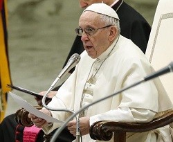 El Papa habló en esta ocasión de la presentación de las ofrendas en la misa