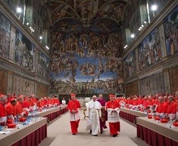 Alegría, misericordia y evangelización: así define Parolin los cinco años de Francisco como Papa