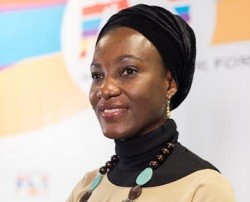 Ebele Okoye , premio Harambee, cree que la «educación» es la gran clave para impulsar a África