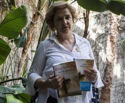 Pilar Rahola publica «SOS Cristianos»: «Hacía siglos que el cristianismo no estaba tan perseguido»