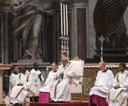 Misa Crismal de 2018 - el Papa orienta a los sacerdotes