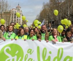 Cabecera de la Marcha Sí a la Vida 2018 en Madrid, este año con especial presencia de jóvenes