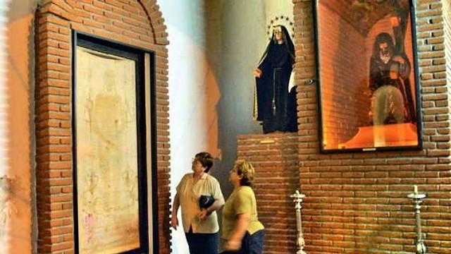 Copia de la Sábana Santa que custodian los dominicos en Santiago del Estero (Argentina)