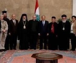 Los delegados del Consejo de Iglesias de Oriente Medio con el jefe de Estado libanés