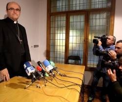 El obispo Munilla señala que se habla poco sobre la eutanasia y sus peligros añadidos