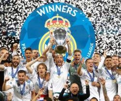 El Real Madrid levanta su Copa de la Champions, la decimotercera del club