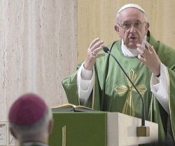 El Papa Francisco predica a menudo contra la mentalidad mundana, que esclaviza