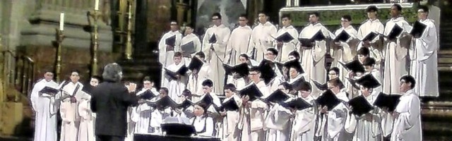 El coro de la escolanía del Valle de los Caídos, en un concierto en el Monasterio de El Escorial el pasado 3 de noviembre.