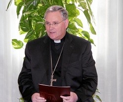 El obispo de Cartagena ha hecho un llamamiento urgente a las familias católicas de la diócesis