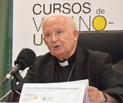 El cardenal Cañizares ha defendido la libertad educativa y el derecho de los padres a elegir la educación de sus hijos / UCV