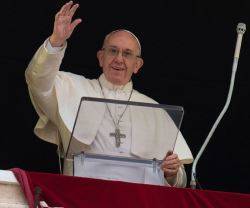 El Papa Francisco sigue comentando el Evangelio del domingo con el rezo del Ángelus, también en sus vacaciones