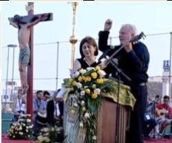 El Papa telefonea en directo a Kiko durante una convivencia vocacional en Italia: «Mirad al Señor»