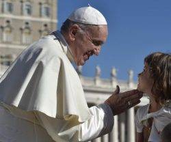 El Papa dedica sus catequesis de los miércoles en audiencia pública a explicar los Diez Mandamientos