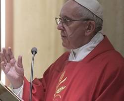 El diablo utiliza a los «hipócritas» para destruir «a la sociedad y a la Iglesia», avisa el Papa