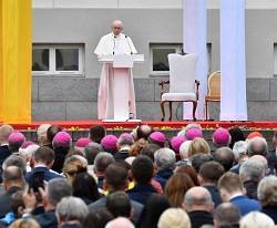 El Papa animó al pueblo lituano en un momento de grandes tensiones en la zona