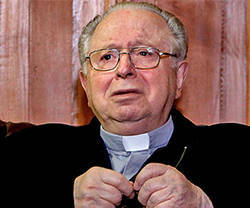 El Papa ha dimitido del estado clerical a Fernando Karadima, «un caso muy serio de podredumbre»