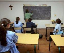 La Generalitat valenciana hostiga la clase de religión: 50 institutos con problemas o sin profesores