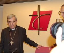 Luis Argüello, como nuevo secretario general de los obispos españoles, tienen funciones de portavoz e interlocutor con la sociedad y la prensa