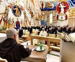Cantalamessa predica al Papa en Adviento: invita a «darse cuenta» del Dios real y trascender su idea