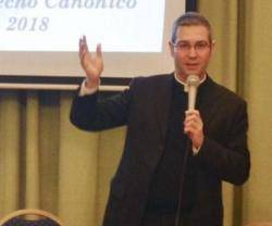Jordi Bertomeu, de la diócesis de Tortosa y de Doctrina de la Fe, se ha convertido en un experto en enseñar a prevenir abusos en entornos eclesiales