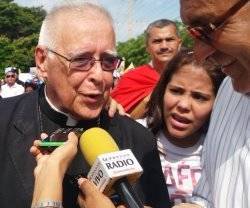 El arzobispo Lückert, de Venezuela, pregunta por 80 menores de edad detenidos por Maduro