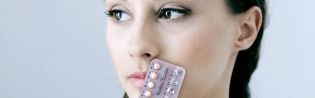 Por fin «El País» lo admite: la píldora anticonceptiva hormona y daña a la mujer; la están dejando