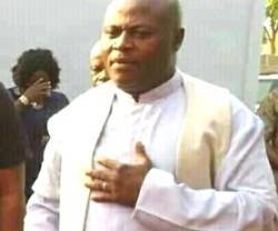 Encuentran el cadáver del sacerdote secuestrado en Nigeria: el obispo cree que la Policía no actuó