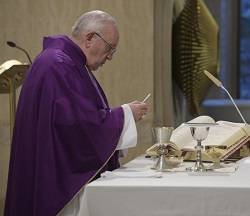 El Papa alerta del «espíritu del cansancio» que quita la «esperanza» y lleva a vivir «insatisfecho»