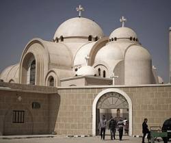 Egipto «regulariza» 900 iglesias cristianas y facilita los permisos para nuevas construcciones