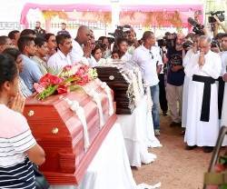 Primeros funerales tras el atentado de Sri Lanka: el cardenal considera mártires a los difuntos
