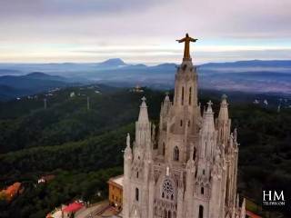 Tibi Dabo: Barcelona y el Corazón de Jesús