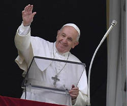 El papa Francisco en el Regina Coeli