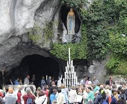 El Papa envía un delegado pontificio al santuario de Lourdes para el cuidado de los peregrinos