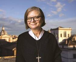 La religiosa Gabriella Bottani lleva casi toda su vida como monja rescatando personas víctimas de la trata