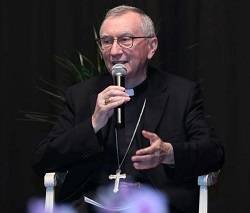 El cardenal Parolin detalla las tres claves de la diplomacia de la Iglesia actual con Francisco