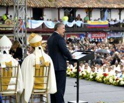 Iván Duque en el acto del centenario de coronación de la Virgen de Chiquinquirá como Reina de Colombia