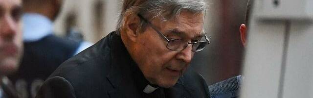 El cardenal Pell seguirá en prisión: un juez considera implausibles los hechos, pero dos los aceptan