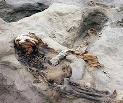 Hallados los restos de 227 niños sacrificados en Perú por la cultura precolombina de los Chimú