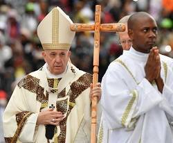«No puedo seguir a Jesús si promuevo y vivo el 'ojo por ojo, diente por diente'», advierte el Papa