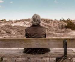 Un tribunal holandés dice que no hace falta confirmar con un enfermo de alzheimer si aún quiere la eutanasia, basta un papel de 5 años antes