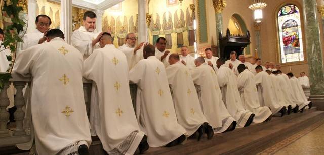 ¿Cómo aumentar el número de seminaristas? 7 obispos revelan qué han hecho para lograrlo en unos años