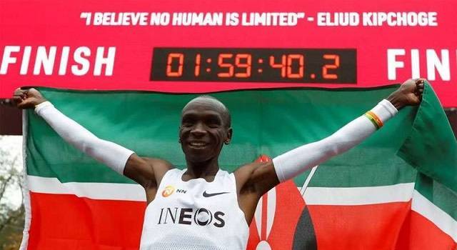 Kipchoge, atleta que pulverizó el récord de maratón, católico devoto con familiares sacerdotes