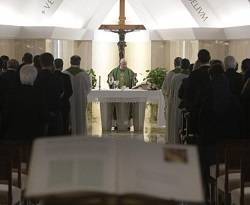 El amor a Jesús es «grande» y «fuerte» no un «argumento de telenovela», afirma el Papa en misa